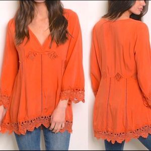 NEW! GORGEOUS BOUTIQUE DEEP V NECK RUST LACE BLOUSE-SIZE SMALL